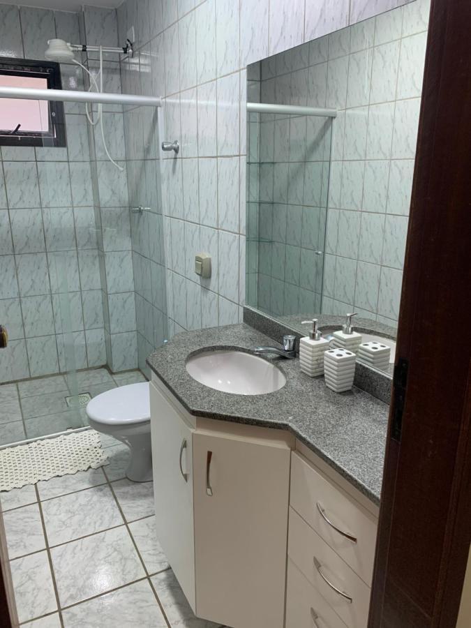 Solar De Bruna - Apartamento Com 2 Qts - 1 Suite - Garagem Coberta - Wi-Fi - Netflix - Acomoda 6 Pessoas A 70 Metros Da Praia غواراباري المظهر الخارجي الصورة
