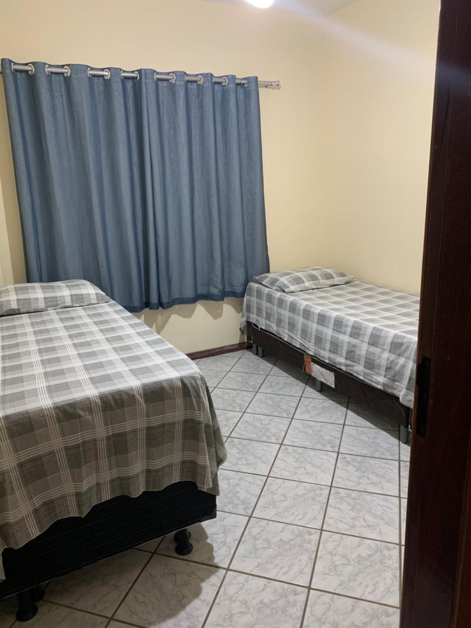 Solar De Bruna - Apartamento Com 2 Qts - 1 Suite - Garagem Coberta - Wi-Fi - Netflix - Acomoda 6 Pessoas A 70 Metros Da Praia غواراباري المظهر الخارجي الصورة